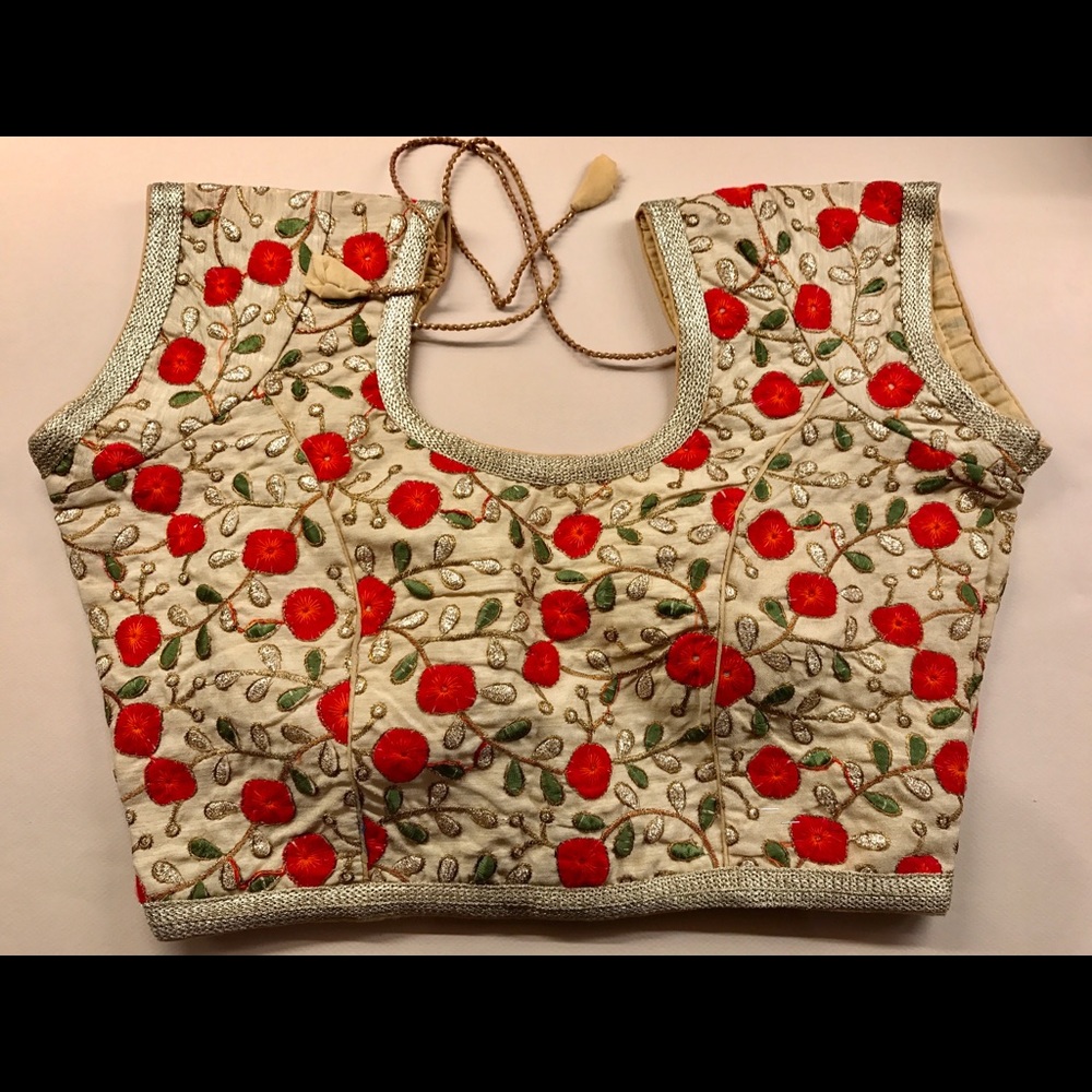 Pretty embroidered blouse/choli